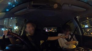La nympho japonaise Kansai reçoit une éjaculation interne dans sa voiture en vidéo HD
