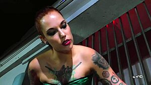 Silvia Rubis hårde piskelektioner for Melissa i BDSM